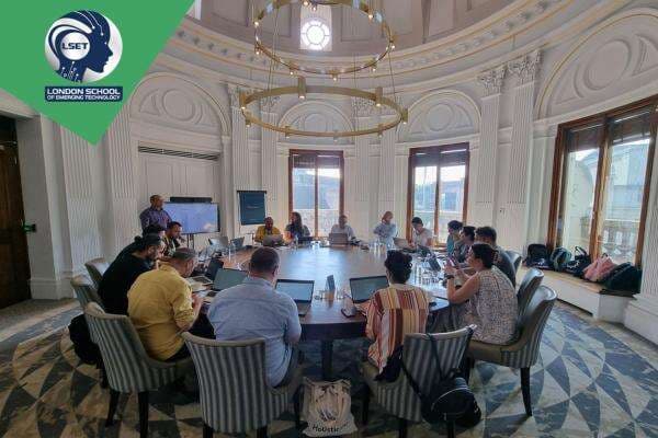 LSET Ciptakan Generasi Profesional Teknologi Siap Kerja Lewat Pendidikan Inovatif LSET Ciptakan Generasi Profesional Teknologi Siap Kerja Lewat Pendidikan Inovatif