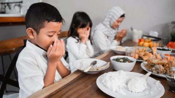 Luar Biasa Istimewa, Ini Bacaan Doa Makan Sahur Puasa Ramadhan Luar Biasa Istimewa, Ini Bacaan Doa Makan Sahur Puasa Ramadhan