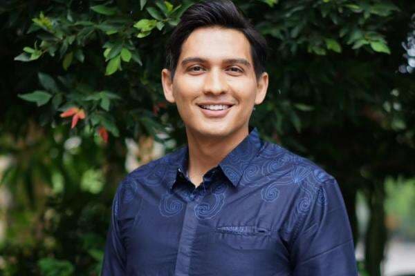 Profil Lucky Hakim, Aktor dan Bupati Indramayu yang Liburan ke Jepang Tanpa Izin Profil Lucky Hakim, Aktor dan Bupati Indramayu yang Liburan ke Jepang Tanpa Izin