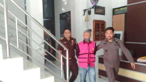 Kejari Tetapkan Tersangka Baru Kasus Korupsi Bandara Kolaka Utara Kejari Tetapkan Tersangka Baru Kasus Korupsi Bandara Kolaka Utara