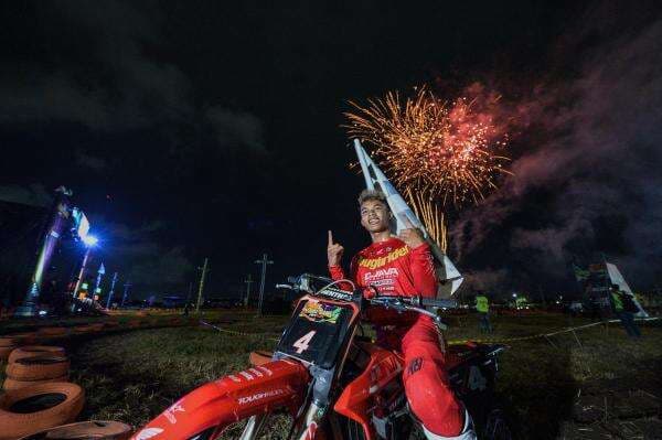 M Zidane Juara Seri Kedua Trial Game Dirt 2025 Usai Tampil Gahar M Zidane Juara Seri Kedua Trial Game Dirt 2025 Usai Tampil Gahar