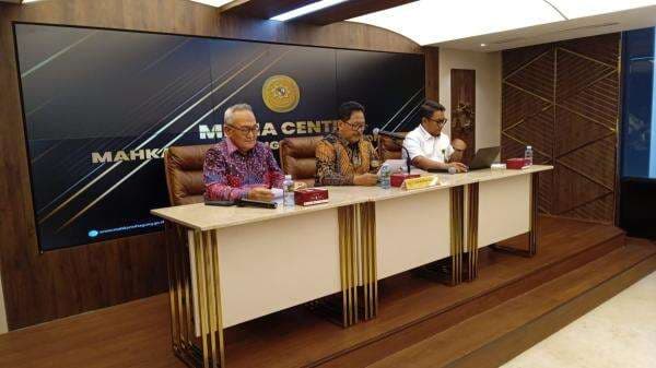 MA Kecam Aksi Razman Nasution yang Buat Ricuh Sidang Kasus Pencemaran Nama Baik Hotman Paris MA Kecam Aksi Razman Nasution yang Buat Ricuh Sidang Kasus Pencemaran Nama Baik Hotman Paris