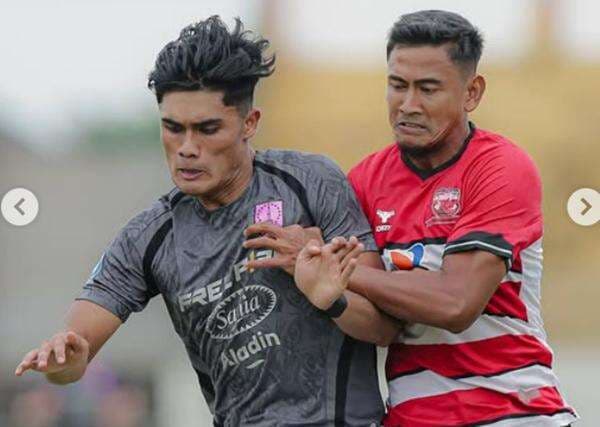 Hasil Madura United vs Persis Solo di Liga 1 2024-2025: Laskar Sambernyawa Tumbang 0-2! Hasil Madura United vs Persis Solo di Liga 1 2024-2025: Laskar Sambernyawa Tumbang 0-2!