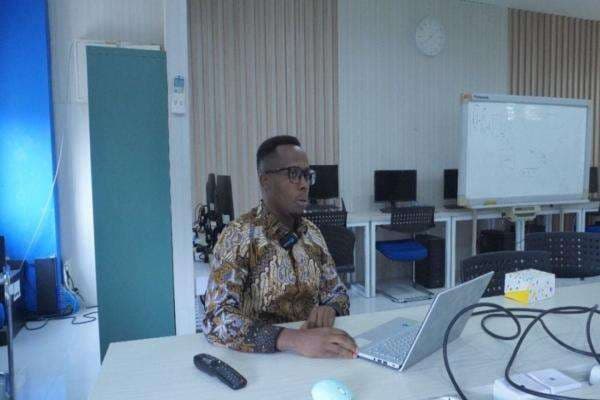 Mahasiswa Asal Rwanda Ini Lulus Studi Doktor di ITS dengan 7 Publikasi Scopus Mahasiswa Asal Rwanda Ini Lulus Studi Doktor di ITS dengan 7 Publikasi Scopus