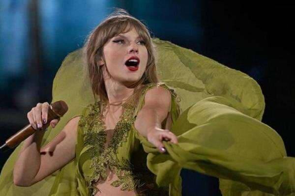 Makna Lagu August dari Taylor Swift serta Lirik dan Terjemahannya Makna Lagu August dari Taylor Swift serta Lirik dan Terjemahannya