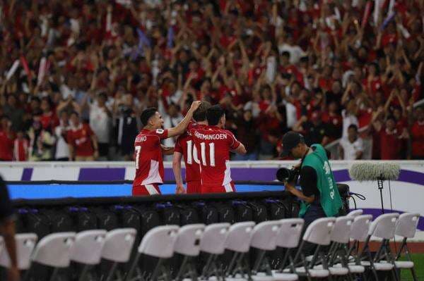 Malam Penuh Makna di SUGBK: Kemenangan Timnas Indonesia dan Penghormatan untuk Ibu Soed! Malam Penuh Makna di SUGBK: Kemenangan Timnas Indonesia dan Penghormatan untuk Ibu Soed!