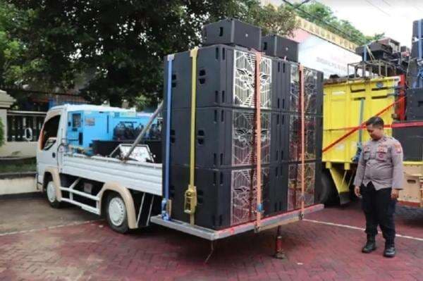Malam Takbiran, Polda Jateng Imbau Masyarakat Tak Gunakan Sound Horeg dan Petasan Malam Takbiran, Polda Jateng Imbau Masyarakat Tak Gunakan Sound Horeg dan Petasan