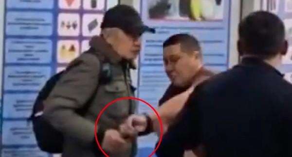 Mantan Petinju Kazakhstan Musa Abdraim Gagalkan Aksi Penyanderaan Wanita di Bandara Mantan Petinju Kazakhstan Musa Abdraim Gagalkan Aksi Penyanderaan Wanita di Bandara