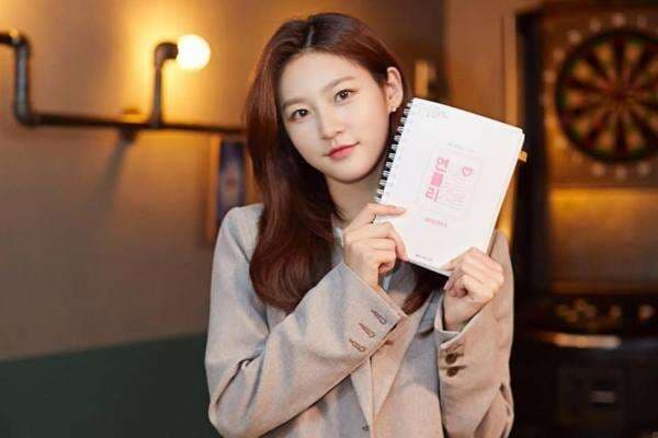 Mantan Suami Bagikan Kontrak Pernikahan dengan Kim Sae Ron, Isinya Mengejutkan Mantan Suami Bagikan Kontrak Pernikahan dengan Kim Sae Ron, Isinya Mengejutkan