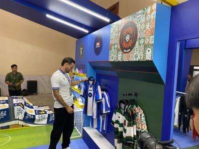 Marc Klok Luncurkan Jersey Baru, Kolaborasi dengan Apparel Lokal Marc Klok Luncurkan Jersey Baru, Kolaborasi dengan Apparel Lokal