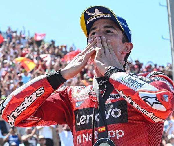 Bos Honda Terpukau Marc Marquez Menggila Bersama Ducati di MotoGP 2025: Sangat Istimewa! Bos Honda Terpukau Marc Marquez Menggila Bersama Ducati di MotoGP 2025: Sangat Istimewa!