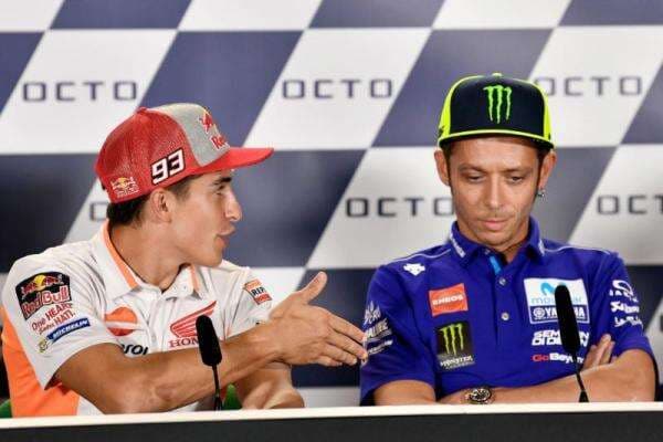Demi Jaga Rekornya di MotoGP, Valentino Rossi Hadirkan Pembalap yang Bisa Hancurkan Dominasi Marc Marquez Demi Jaga Rekornya di MotoGP, Valentino Rossi Hadirkan Pembalap yang Bisa Hancurkan Dominasi Marc Marquez
