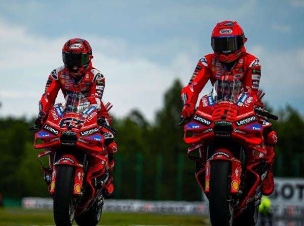 Hasil Latihan Bebas 1 MotoGP Austria 2025: Ducati 1-2, Marc Marquez Tercepat! Hasil Latihan Bebas 1 MotoGP Austria 2025: Ducati 1-2, Marc Marquez Tercepat!
