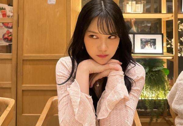 Potret Manja Marsha JKT48 dengan Dress Pink, Tampilannya Bikin Gemas Potret Manja Marsha JKT48 dengan Dress Pink, Tampilannya Bikin Gemas