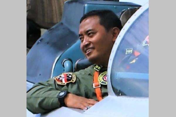 Marsma TNI Fajar Adrianto, Mantan Kadispen AU yang Gugur saat Pesawat Latih Jatuh di Bogor Marsma TNI Fajar Adrianto, Mantan Kadispen AU yang Gugur saat Pesawat Latih Jatuh di Bogor