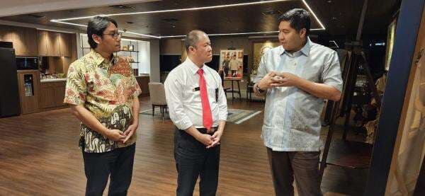 Maruarar Alokasikan 5.000 Unit Rumah Subsidi untuk Pegawai dan Pengemudi Blue Bird Maruarar Alokasikan 5.000 Unit Rumah Subsidi untuk Pegawai dan Pengemudi Blue Bird