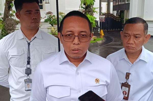 Masih Perlukah Mencari Pengganti Hasan Nasbi setelah Mensesneg Jadi Jubir Presiden? Masih Perlukah Mencari Pengganti Hasan Nasbi setelah Mensesneg Jadi Jubir Presiden?