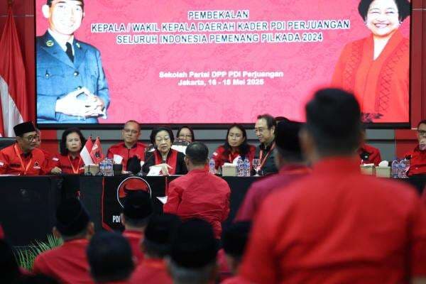 Masinton Dapat Surat dari Megawati, Isinya soal Kartu Kuning dari UNESCO Masinton Dapat Surat dari Megawati, Isinya soal Kartu Kuning dari UNESCO