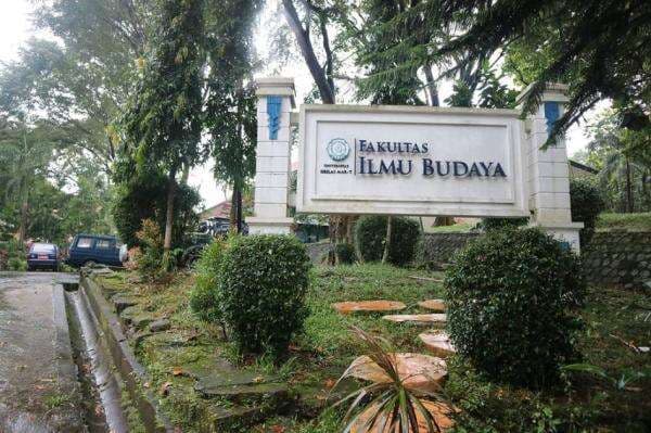 Mau Kuliah Ringan Biaya? Pilih 10 Jurusan Kuliah S1 PTN Termurah Berikut Ini Mau Kuliah Ringan Biaya? Pilih 10 Jurusan Kuliah S1 PTN Termurah Berikut Ini