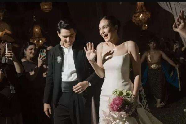 Maxime Bouttier Buka Suara soal Resepsi Pernikahan di Jakarta Maxime Bouttier Buka Suara soal Resepsi Pernikahan di Jakarta