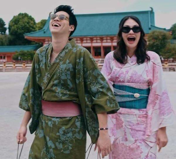 5 Potret Kompak Luna Maya dan Maxime Pakai Kimono saat Liburan ke Jepang, Foto <i>Prewedding</i>? 5 Potret Kompak Luna Maya dan Maxime Pakai Kimono saat Liburan ke Jepang, Foto <i>Prewedding</i>?