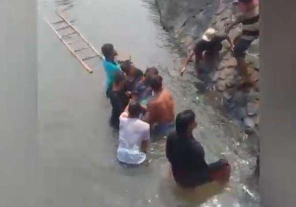 Rayakan HUT Ke-80 RI, Pemuda di Jombang Tewas Tenggelam saat Ikut Lomba Mancing Gratis Rayakan HUT Ke-80 RI, Pemuda di Jombang Tewas Tenggelam saat Ikut Lomba Mancing Gratis