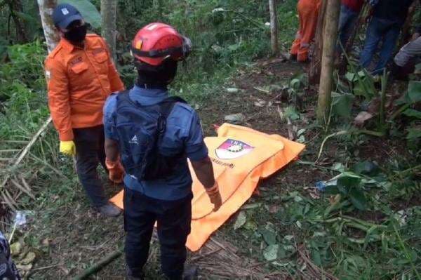 Semarang Gempar, Mayat Membusuk Ditemukan dalam Sumur Terdapat Biawak Besar Semarang Gempar, Mayat Membusuk Ditemukan dalam Sumur Terdapat Biawak Besar