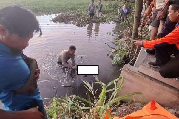 Lombok Tengah Geger, Mayat Pria Ditemukan Mengapung di Sungai Kemulah Lombok Tengah Geger, Mayat Pria Ditemukan Mengapung di Sungai Kemulah
