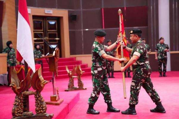 Rotasi Pati TNI, Mayjen Novi Helmy Jabat Danjen Akademi TNI Rotasi Pati TNI, Mayjen Novi Helmy Jabat Danjen Akademi TNI