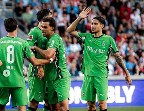 Media Malaysia Sindir Bundesliga yang Diisi Pemain Timnas Indonesia Kevin Diks: Liga Membosankan! Media Malaysia Sindir Bundesliga yang Diisi Pemain Timnas Indonesia Kevin Diks: Liga Membosankan!