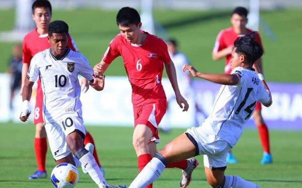 Media Vietnam Khawatir Timnas Indonesia U-17 Jadi Korban Pembantaian di Piala Dunia U-17 2025: Tanda-Tanda Itu Sudah Terlihat! Media Vietnam Khawatir Timnas Indonesia U-17 Jadi Korban Pembantaian di Piala Dunia U-17 2025: Tanda-Tanda Itu Sudah Terlihat!