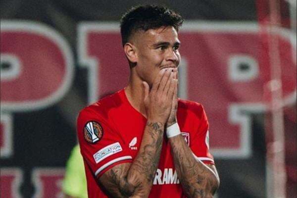 Mees Hilgers Diincar 2 Raksasa Klub Belanda Mees Hilgers Diincar 2 Raksasa Klub Belanda