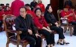 Megawati Diapit Puan dan Prananda di HUT ke-52 PDIP Megawati Diapit Puan dan Prananda di HUT ke-52 PDIP