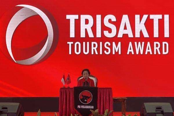 Megawati Ingatkan Tanah Subur di Bali Tak Boleh Dikonversi Megawati Ingatkan Tanah Subur di Bali Tak Boleh Dikonversi