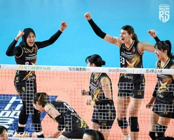 Megawati-Bukilic On Fire, Red Sparks Siap Jegal Pink Spiders Megawati-Bukilic On Fire, Red Sparks Siap Jegal Pink Spiders