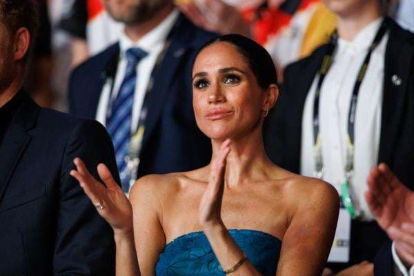 Meghan Markle Diduga Konsumsi dan Distribusikan Narkoba, Bagikan Ganja di Pesta Pernikahan Meghan Markle Diduga Konsumsi dan Distribusikan Narkoba, Bagikan Ganja di Pesta Pernikahan