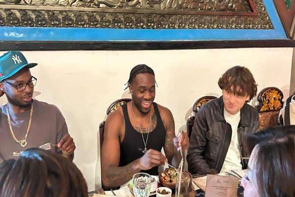 Melly Mike Nikmati Soto hingga Rendang, Ingin Eksplor Kuliner Pedas Indonesia Melly Mike Nikmati Soto hingga Rendang, Ingin Eksplor Kuliner Pedas Indonesia