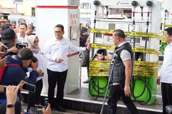 Begini Modus SPBU Nakal yang Kurangi Takaran BBM hingga Rugikan Konsumen Rp3,4 Miliar Begini Modus SPBU Nakal yang Kurangi Takaran BBM hingga Rugikan Konsumen Rp3,4 Miliar