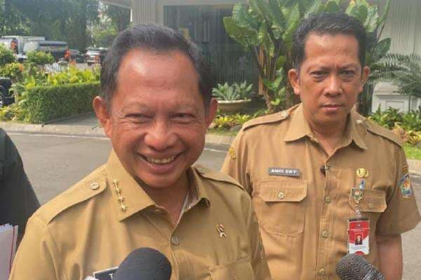 Mendagri: Retreat Gelombang II Digelar Akhir Juni di Jatinangor, Diikuti 50 Kepala Daerah Mendagri: Retreat Gelombang II Digelar Akhir Juni di Jatinangor, Diikuti 50 Kepala Daerah