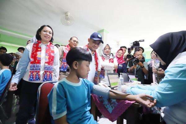 Cek Kesehatan Gratis Serentak Dimulai, Mendikdasmen: Budaya Hidup Sehat Harus Dimulai dari Sekolah Cek Kesehatan Gratis Serentak Dimulai, Mendikdasmen: Budaya Hidup Sehat Harus Dimulai dari Sekolah