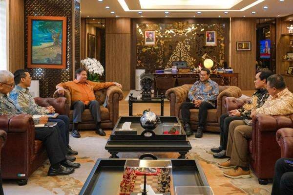 Menekraf Teuku Riefky Temui Menko Airlangga Bahas Ekraf Menekraf Teuku Riefky Temui Menko Airlangga Bahas Ekraf