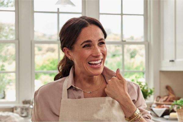 Mengapa Keluarga Kerajaan Inggris Enggan Berdamai dengan Meghan Markle? Mengapa Keluarga Kerajaan Inggris Enggan Berdamai dengan Meghan Markle?