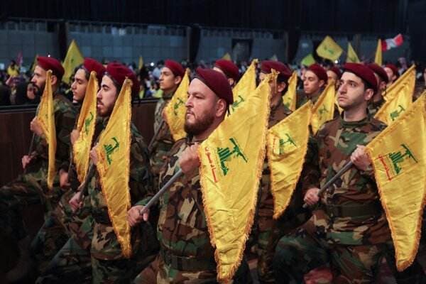 Mengapa Lebanon Tak Bantu Hizbullah Melawan Israel?