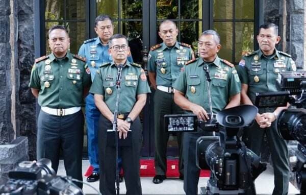 Mengenal Sosok Praka Riadi, Prajurit TNI yang Gugur Ditembak KKB di Papua saat Sedang Telepon Istri