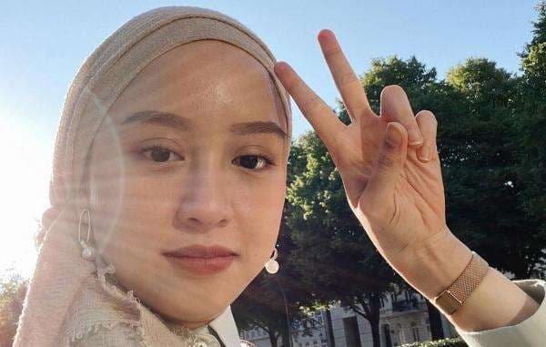 Mengenal Sosok Gita Savitri, Selebgram yang Fotonya Diduga Dicatut UIPM Thailand Kampus Pemberi gelar Honoris ke Raffi Ahmad Mengenal Sosok Gita Savitri, Selebgram yang Fotonya Diduga Dicatut UIPM Thailand Kampus Pemberi gelar Honoris ke Raffi Ahmad