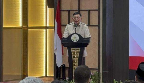 Kelakar Menhan kepada ST Burhanuddin: Kita Diundang Jaksa Agung Dalam Keadaan Aman Kelakar Menhan kepada ST Burhanuddin: Kita Diundang Jaksa Agung Dalam Keadaan Aman