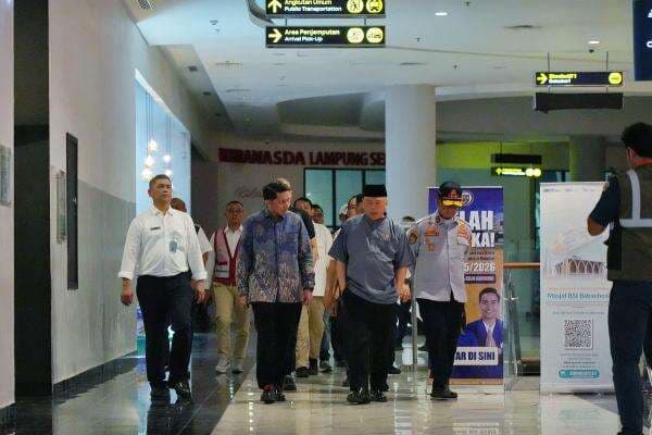 Menhub Cek Kesiapan Pelabuhan Bakauheni Jelang Arus Balik Lebaran 2025 Menhub Cek Kesiapan Pelabuhan Bakauheni Jelang Arus Balik Lebaran 2025