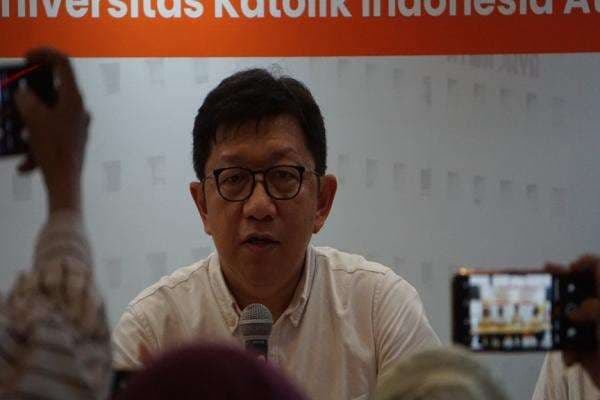 Menjangkau Pelosok Negeri, Unika Atma Jaya Salurkan Beasiswa Rp44 Miliar Menjangkau Pelosok Negeri, Unika Atma Jaya Salurkan Beasiswa Rp44 Miliar