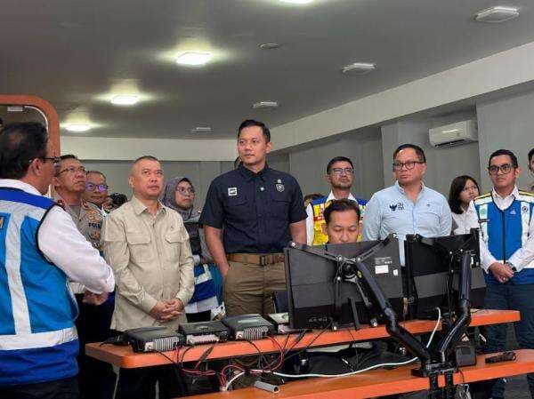 Jumlah Pemudik Lebaran 2025 Diproyeksi Turun 24, Menko AHY: Banyak Faktor Jumlah Pemudik Lebaran 2025 Diproyeksi Turun 24, Menko AHY: Banyak Faktor