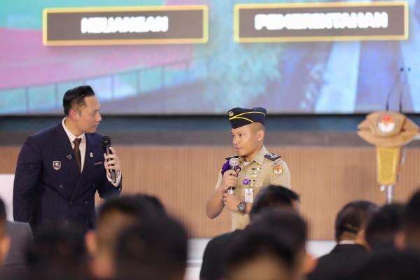 Menko AHY Ajak Praja IPDN Jadi Pelopor Pembangunan Infrastruktur Nasional Menko AHY Ajak Praja IPDN Jadi Pelopor Pembangunan Infrastruktur Nasional